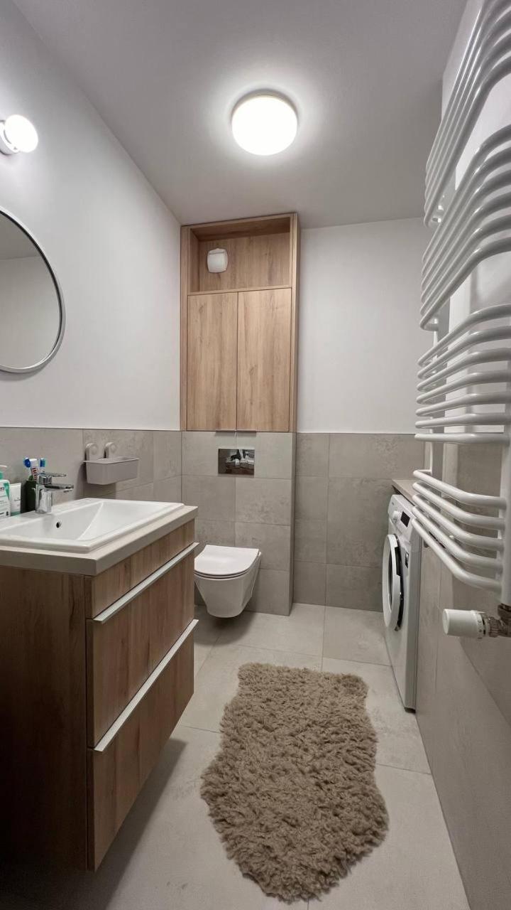 Chopin Airport Apartments Warschau Exterior foto